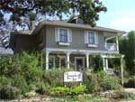 Lavender Inn Historic Bed & Breakfast in Ojai